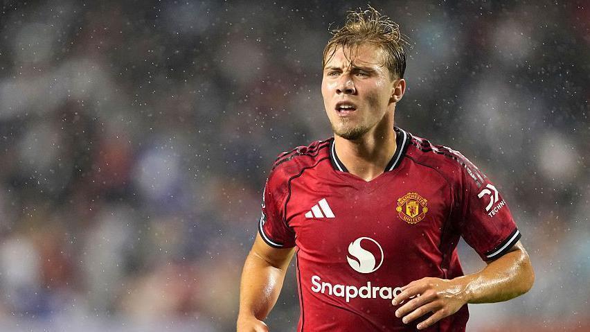 Leyu Sports-曼联跟队：说霍伊伦是队史最差不公平，愿他在意大利重新崛起