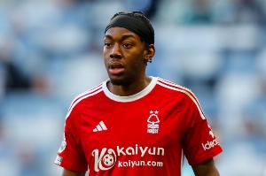 乐鱼体育APP-伊兰加2025年英超送出6次助攻全联赛最多，单赛季参与15个进球